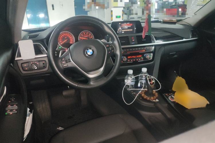 Used BMW 3 Series 2017 320Li M Sport Edition Center Console