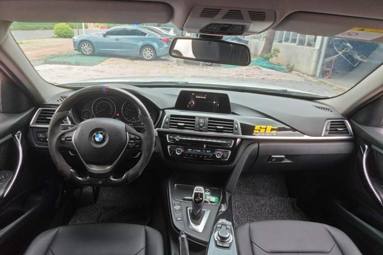 Used BMW 3 Series 2017 320Li M Sport Edition Center Console