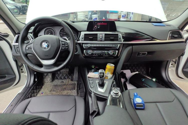 Used BMW 3 Series 2017 320Li M Sport Edition Center Console