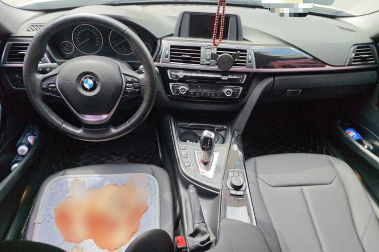 Used BMW 3 Series 2017 320Li Fashion Model Center Console