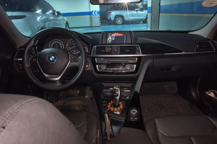 Used BMW 3 Series 2017 320Li Fashion Model Center Console