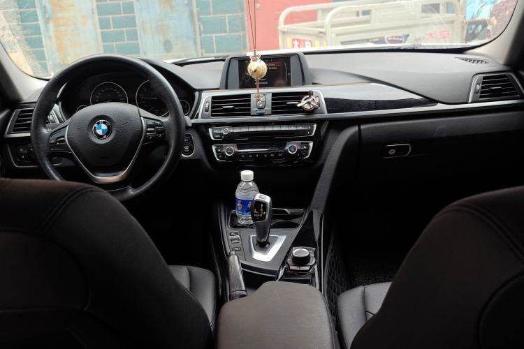 Used BMW 3 Series 2017 320Li Fashion Model
