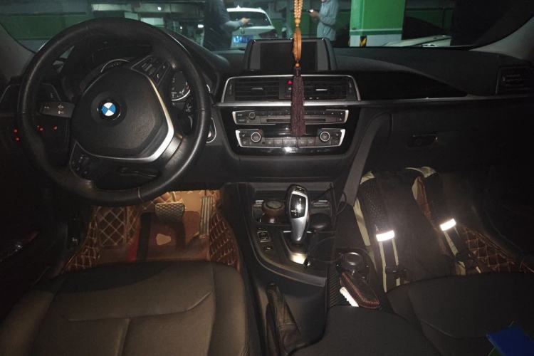 Used BMW 3 Series 2017 320Li xDrive Fashion Model Center Console