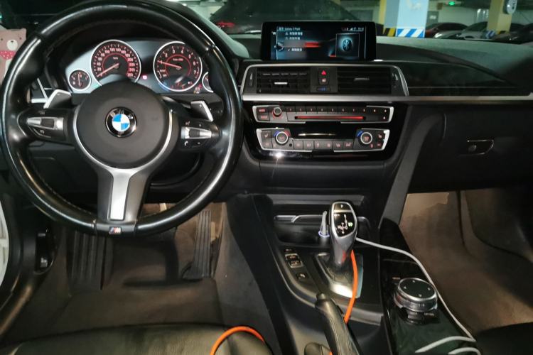 Used BMW 3 Series 2017 330Li M Sport Edition Center Console
