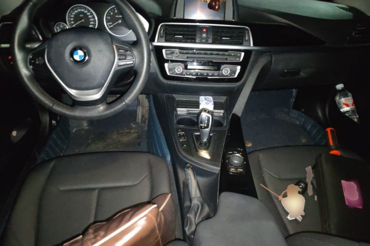 Used BMW 3 Series 2017 320Li Fashion Model Center Console