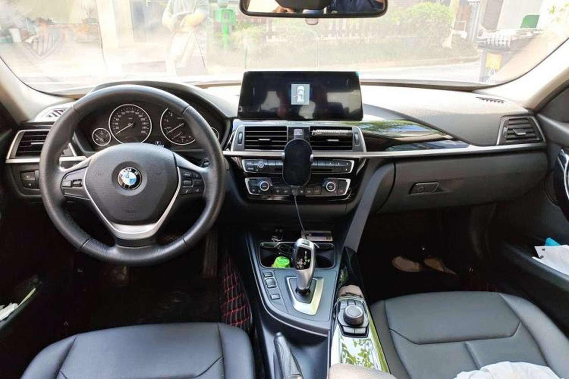 Used BMW 3 Series 2017 320Li Fashion Model Center Console