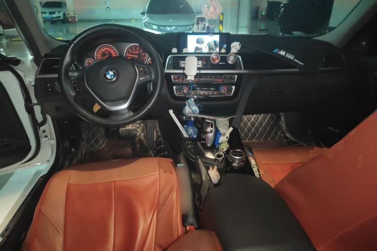 Used BMW 3 Series 2017 320Li Fashion Model Center Console