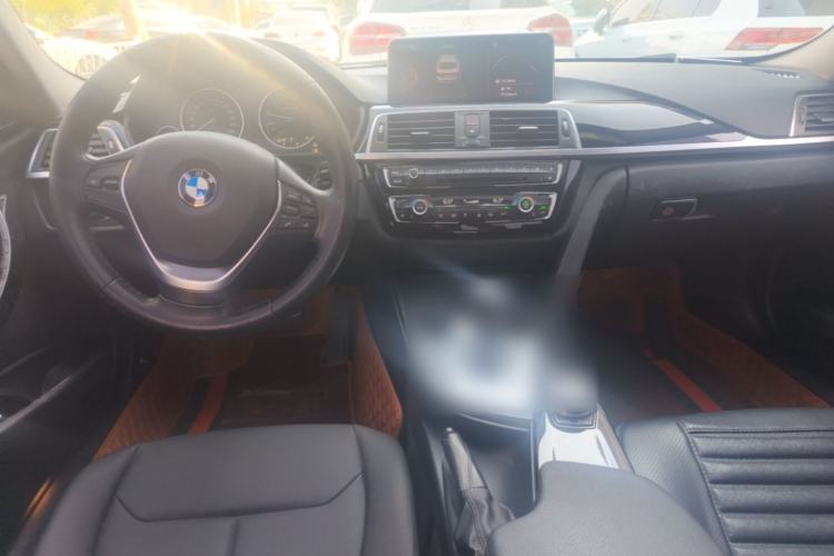 Used BMW 3 Series 2017 320Li Fashion Model Center Console