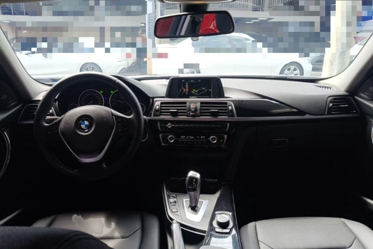 Used BMW 3 Series 2017 320Li Fashion Model Center Console