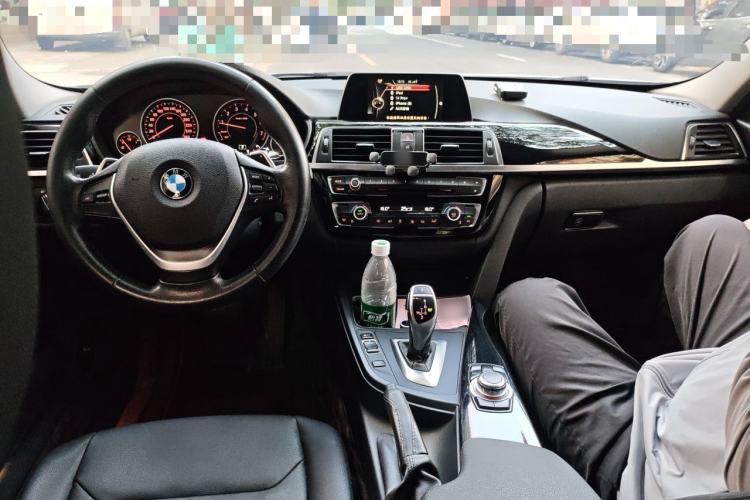Used BMW 3 Series 2017 320Li M Sport Edition Center Console