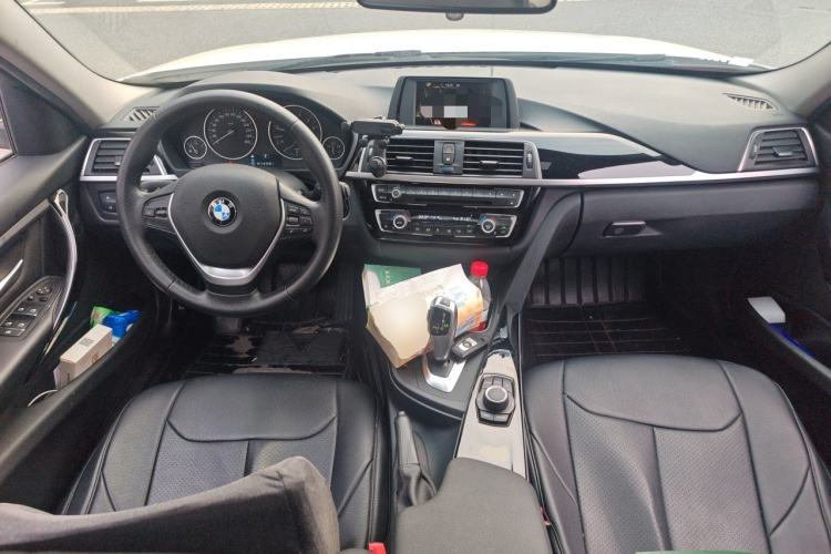 Used BMW 3 Series 2017 320Li Fashion Model Center Console