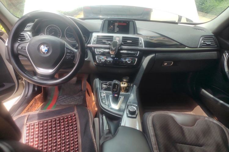 Used BMW 3 Series 2017 320Li Fashion Model Center Console