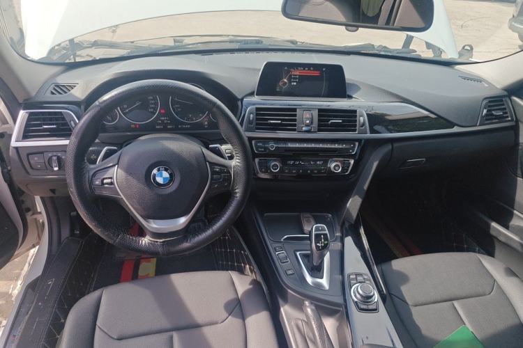 Used BMW 3 Series 2017 320Li M Sport Edition Center Console