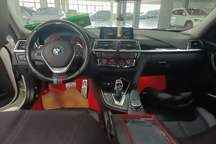 Used BMW 3 Series 2017 320Li M Sport Edition Center Console