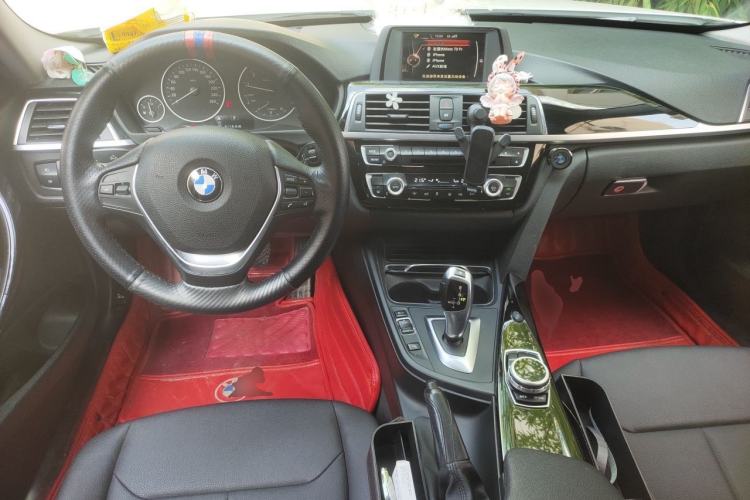 Used BMW 3 Series 2017 320Li Fashion Model Center Console
