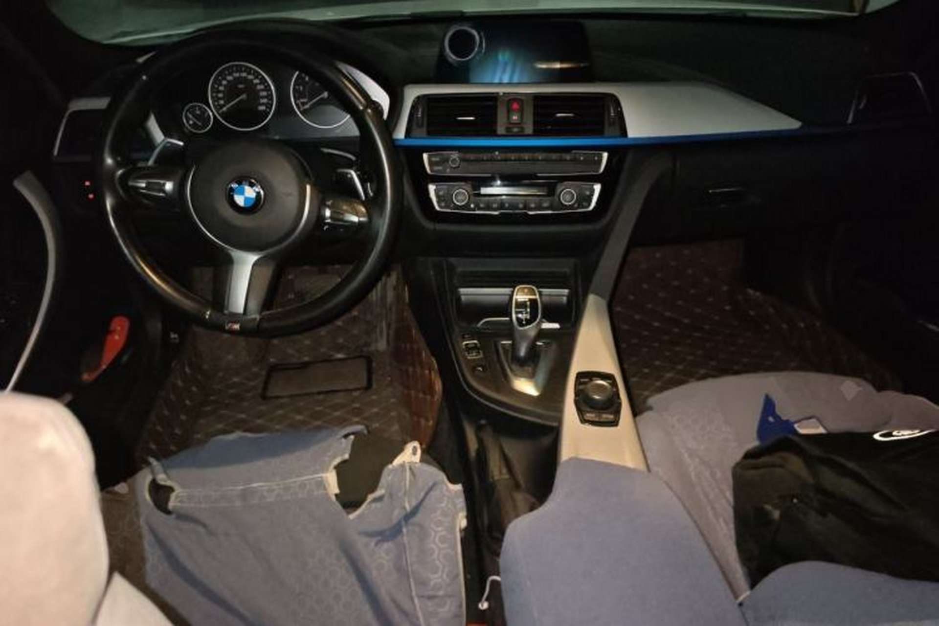 Used BMW 3 Series 2017 320i M Sport Center Console