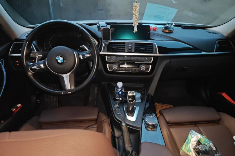 Used BMW 3 Series 2017 320Li M Sport Edition Center Console