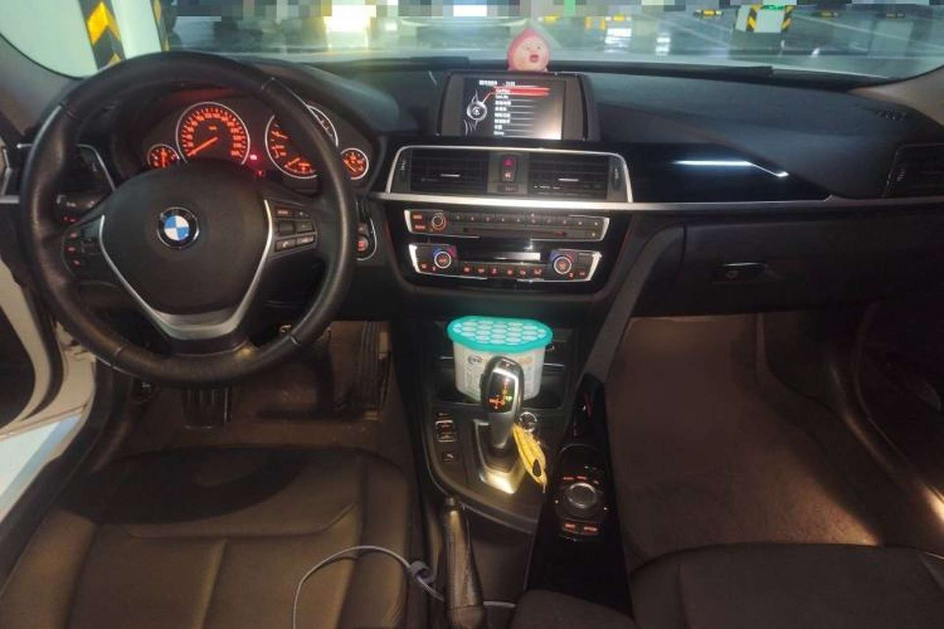 Used BMW 3 Series 2017 320Li Fashion Model Center Console