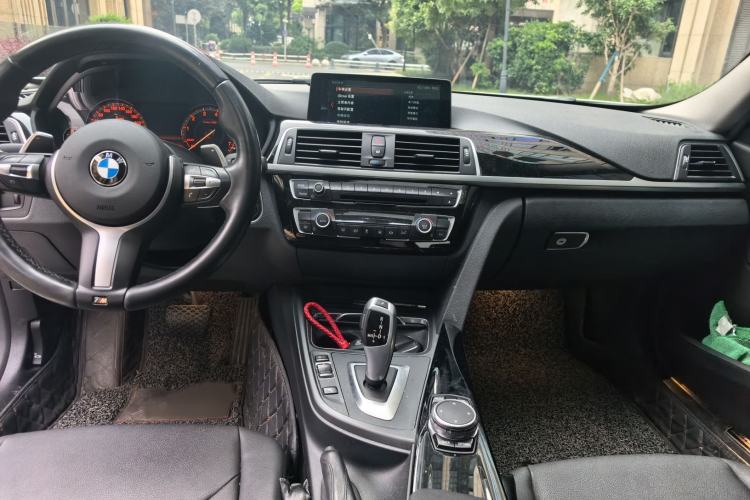Used BMW 3 Series 2017 320Li Fashion Model Center Console