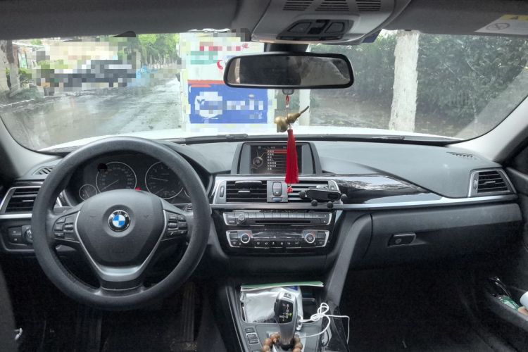 Used BMW 3 Series 2017 320Li Fashion Model Center Console