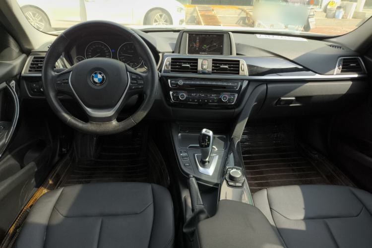 Used BMW 3 Series 2017 320Li xDrive Fashion Model Center Console
