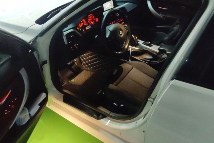 Used BMW 3 Series 2017 320i M Sport Driver Seat