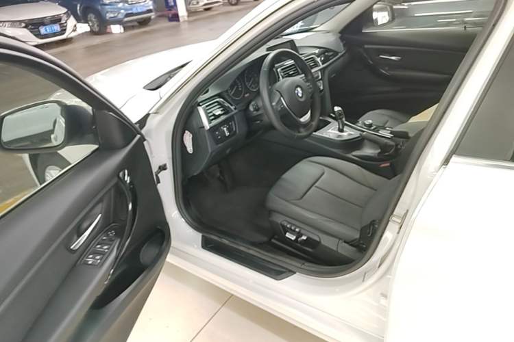 Used BMW 3 Series 2017 320Li Fashion Model Driver Seat
