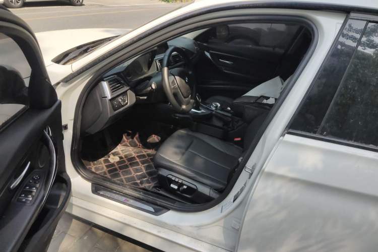 Used BMW 3 Series 2017 320Li M Sport Edition Driver Seat