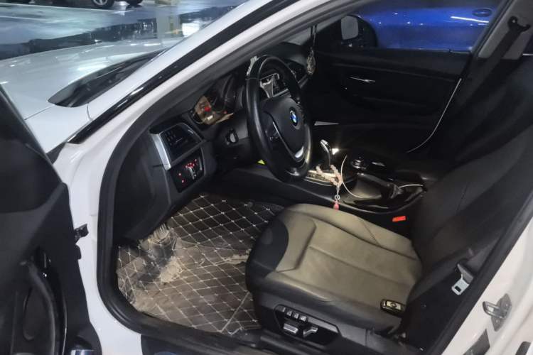 Used BMW 3 Series 2017 320Li M Sport Edition Driver Seat