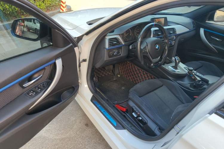 Used BMW 3 Series 2017 320i M Sport Driver Seat