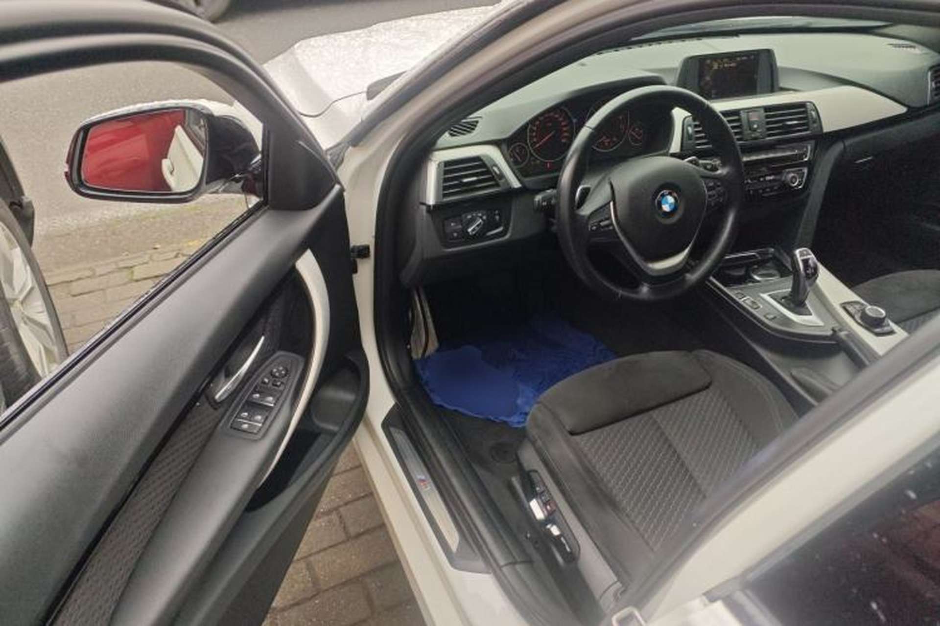 Used BMW 3 Series 2017 320i M Sport Driver Seat