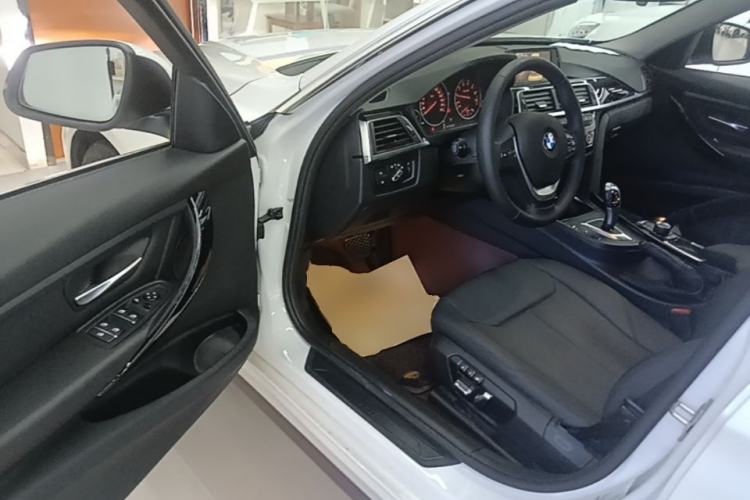Used BMW 3 Series 2017 318Li Fashion Model Driver Seat
