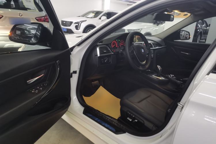 Used BMW 3 Series 2017 320Li M Sport Edition Driver Seat
