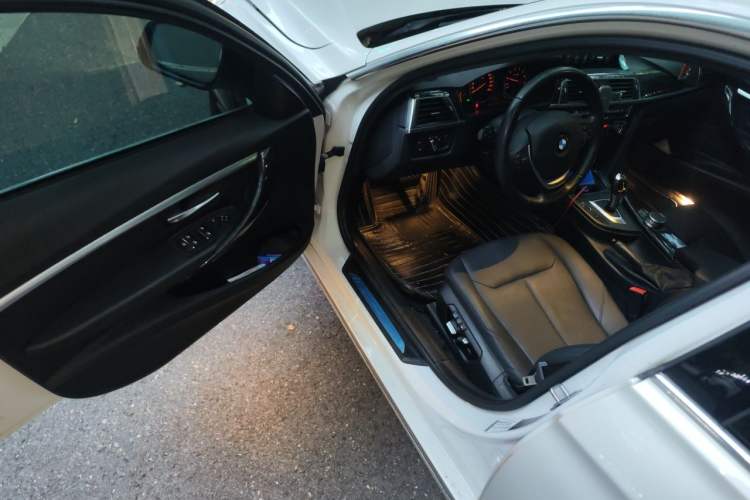 Used BMW 3 Series 2017 320Li Luxury Design Package Driver Seat
