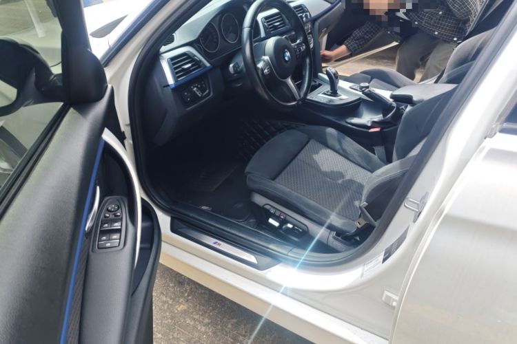 Used BMW 3 Series 2017 320i M Sport Driver Seat