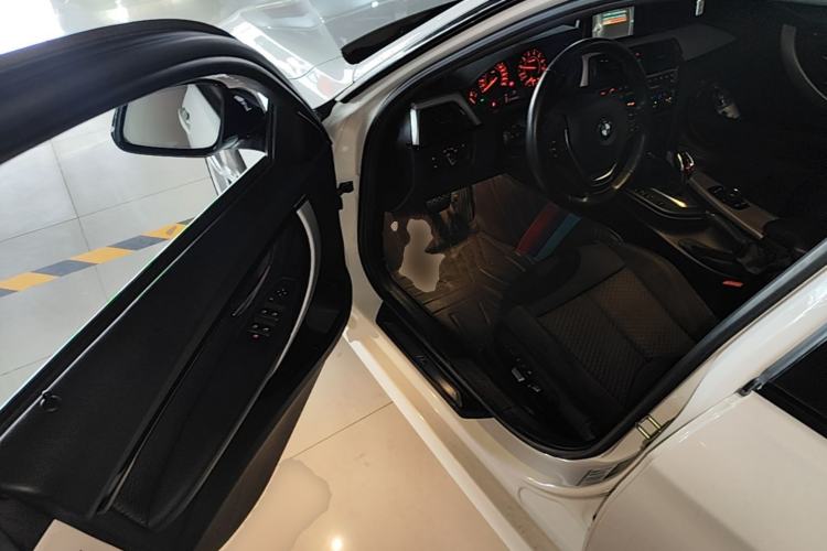 Used BMW 3 Series 2017 320i M Sport Driver Seat