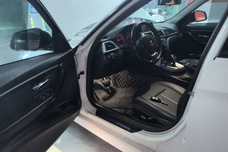 Used BMW 3 Series 2017 320Li M Sport Edition Driver Seat