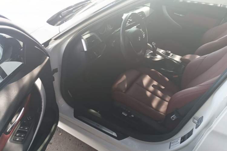 Used BMW 3 Series 2017 320i M Sport Driver Seat
