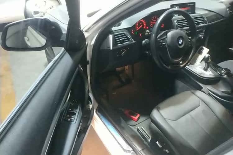 Used BMW 3 Series 2017 320Li Luxury Design Package Driver Seat