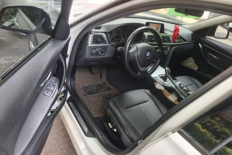 Used BMW 3 Series 2017 320Li M Sport Edition Driver Seat