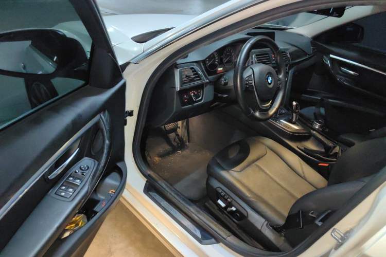 Used BMW 3 Series 2017 320Li Luxury Design Package Driver Seat
