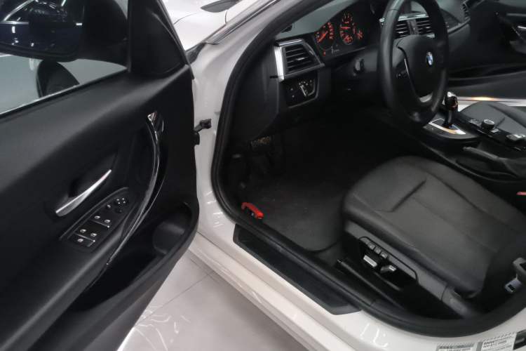 Used BMW 3 Series 2017 320Li Fashion Model Driver Seat
