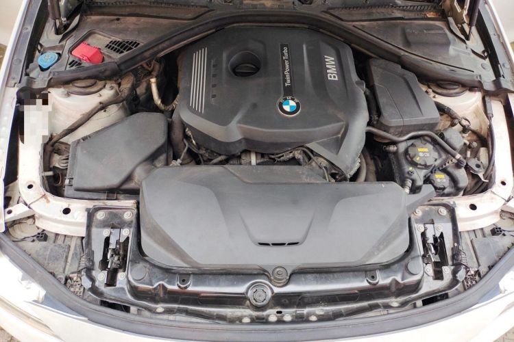Used BMW 3 Series 2017 320Li Fashion Model Engine Bay