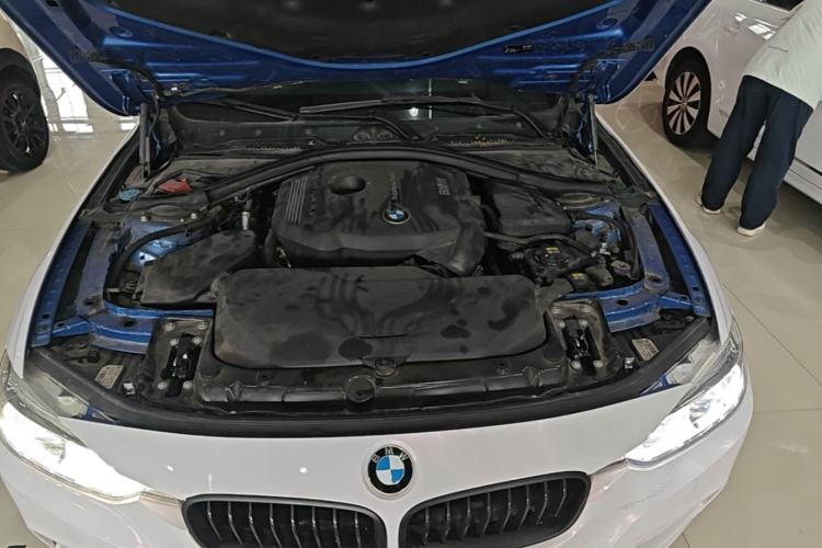 Used BMW 3 Series 2017 320Li M Sport Edition Engine Bay