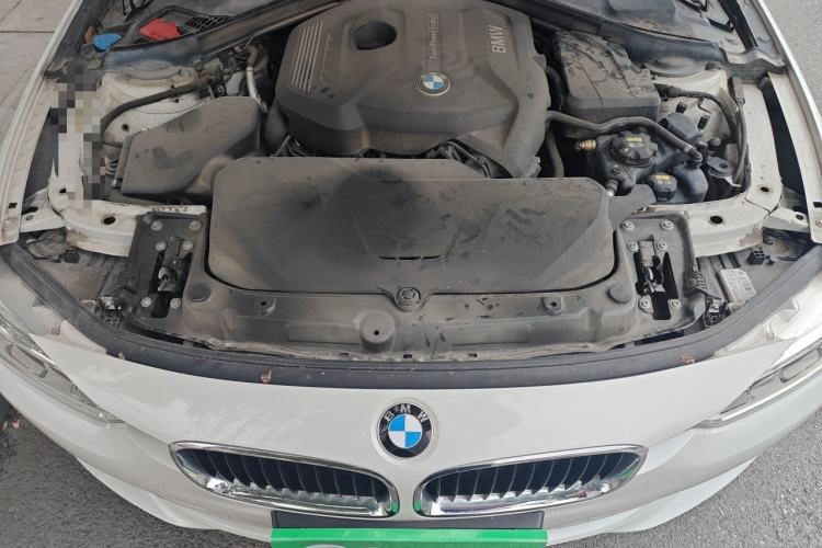 Used BMW 3 Series 2017 320Li Fashion Model Engine Bay