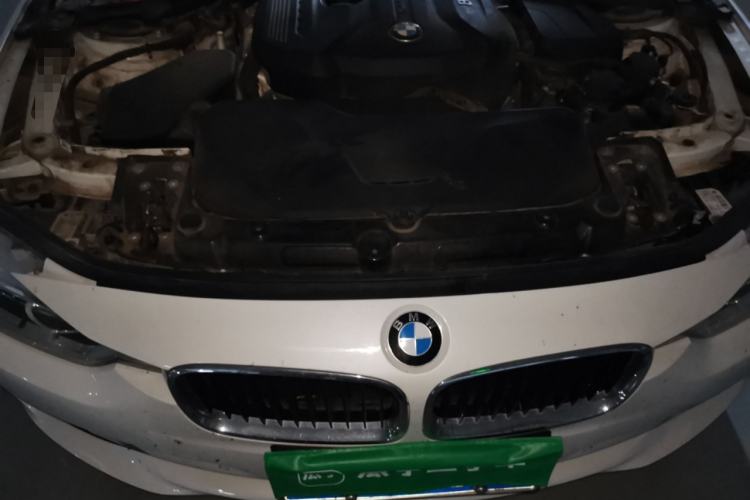Used BMW 3 Series 2017 320Li Fashion Model Engine Bay