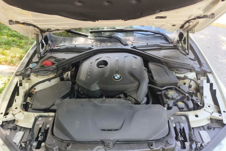 Used BMW 3 Series 2017 320i M Sport Engine Bay