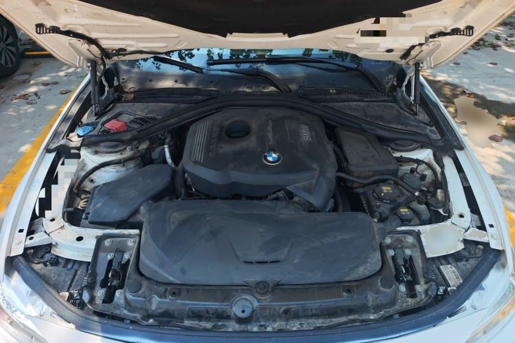 Used BMW 3 Series 2017 320i M Sport Engine Bay