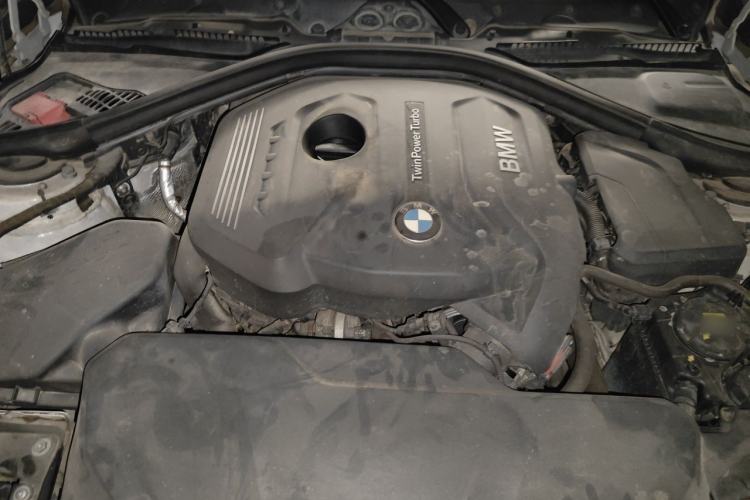 Used BMW 3 Series 2017 320Li Fashion Model Engine Bay