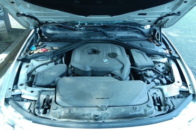 Used BMW 3 Series 2017 320i M Sport Engine Bay